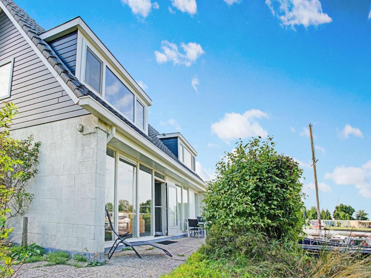 Boornzwaag over de Wielen Waterfront Holiday Home With Jetty מראה חיצוני תמונה